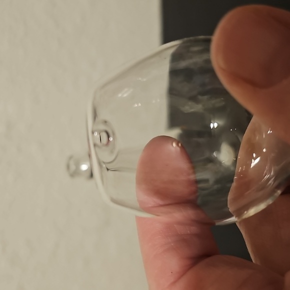 Clear Glass Goblet And Bottle Salt and Pepper Shakers - Picture 5 of 8